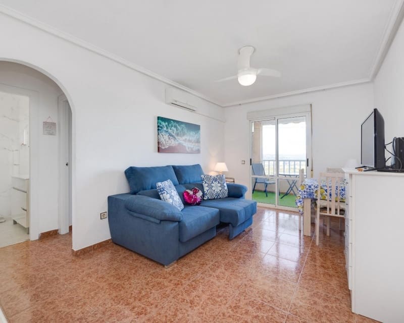 2 soverom Leilighet til salgs i Torrevieja med svømmebasseng - € 149 969 (Ref: 9966881)