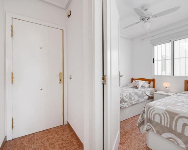 2 soverom Leilighet til salgs i Puerto Deportivo, Torrevieja med svømmebasseng - € 149 969 (Ref: 9966881)
