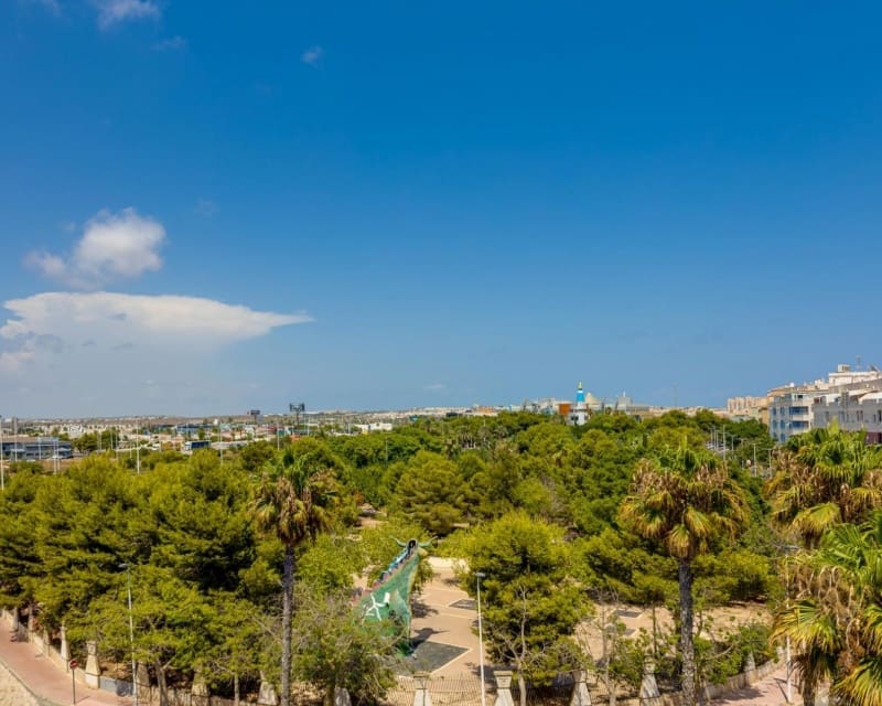 2 soverom Leilighet til salgs i Torrevieja med svømmebasseng - € 149 969 (Ref: 9966881)
