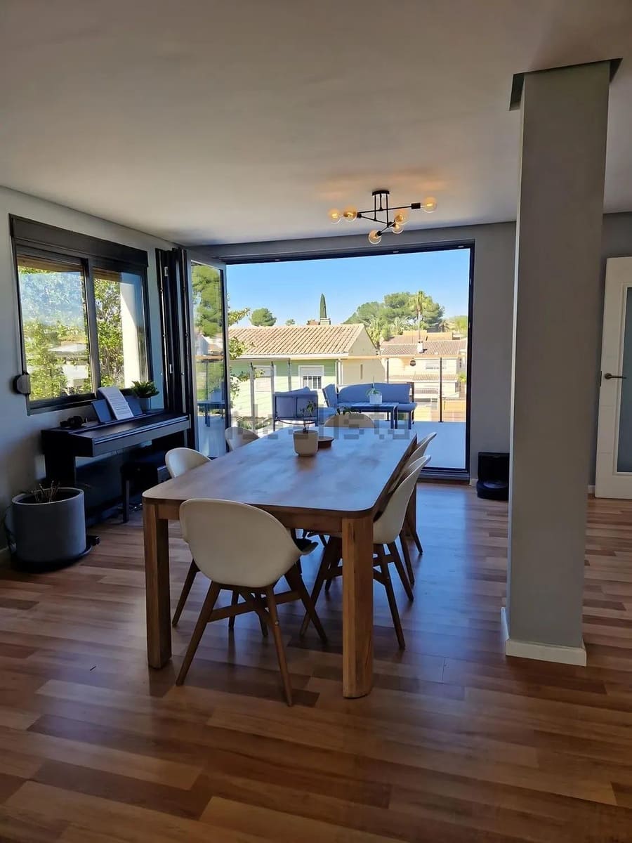 5 quarto Moradia para venda em L'Eliana com piscina garagem - 830 000 € (Ref: 10004247)
