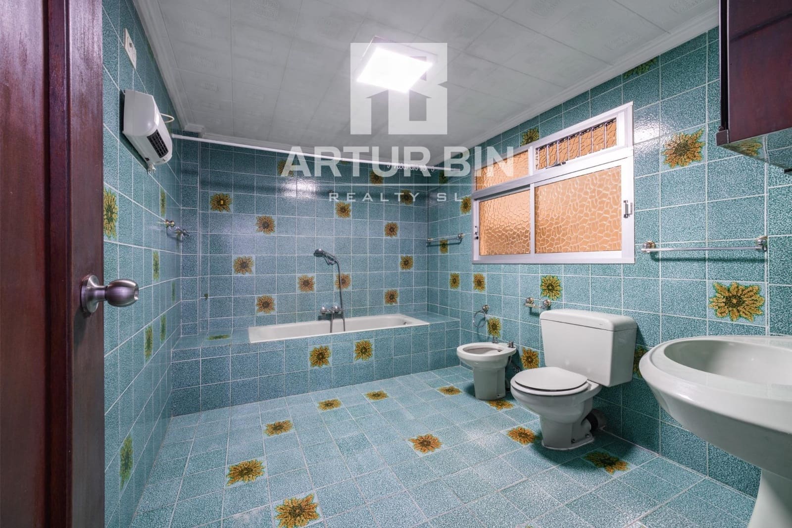 Piso de 4 habitaciones en Manises en venta - 245.000 € (Ref: 10009150)