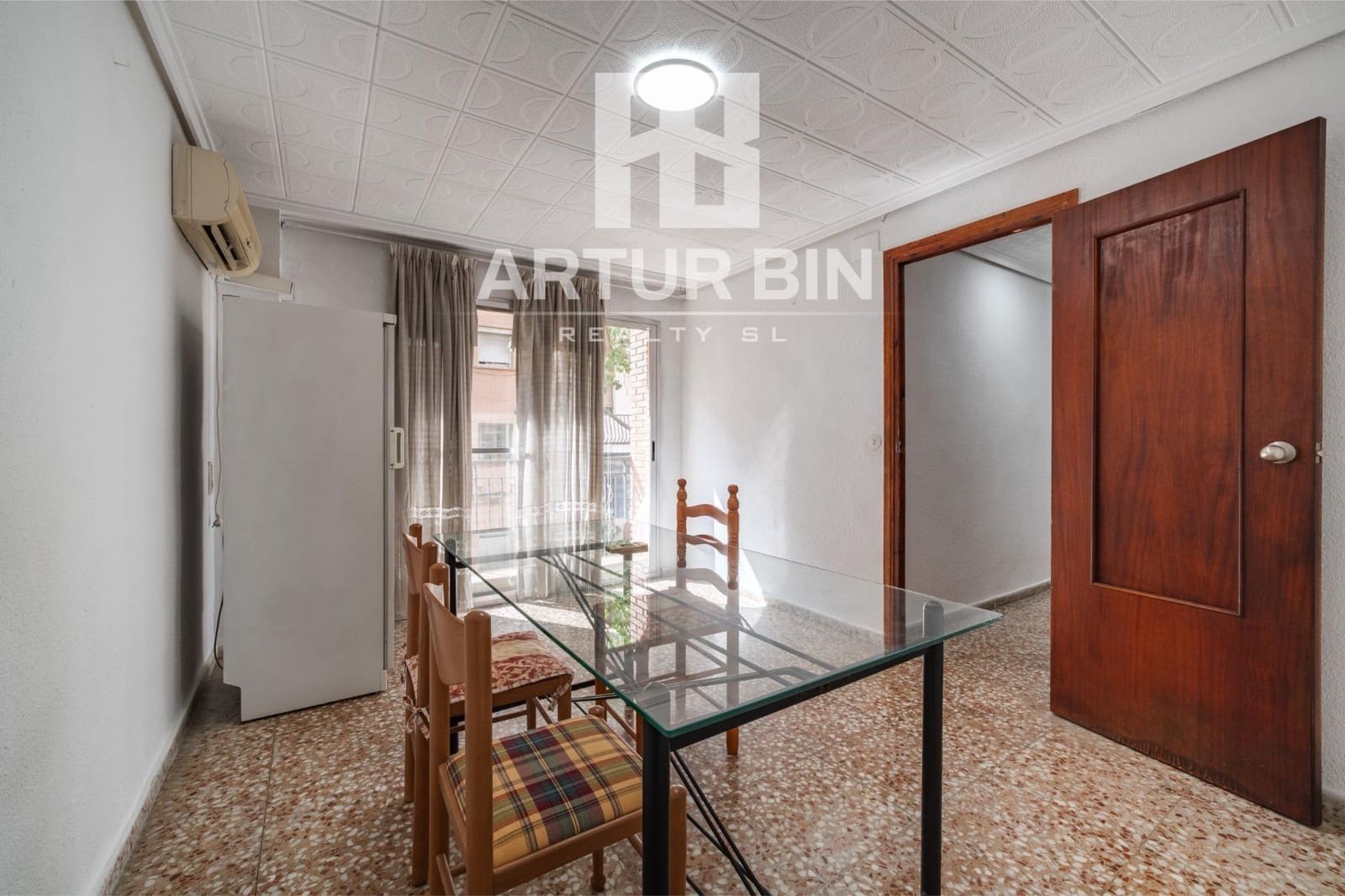 Piso de 4 habitaciones en Manises en venta - 245.000 € (Ref: 10009150)