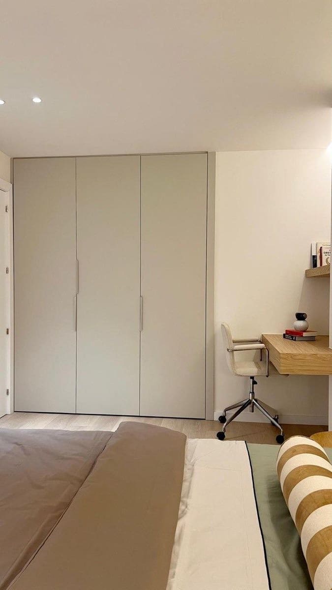 3 slaapkamer Flat te huur in Valencia stad - € 2.200 (Ref: 10013391)