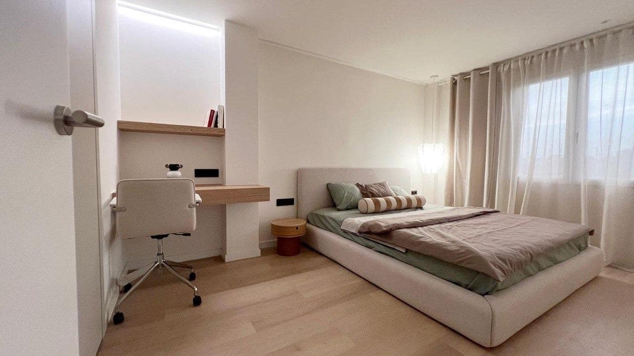 3 slaapkamer Flat te huur in Valencia stad - € 2.200 (Ref: 10013391)