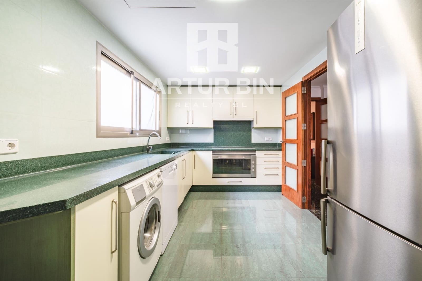 3 sypialnia Mieszkanie na sprzedaż w Miasto Walencja - 760 000 € (Ref: 10013394)