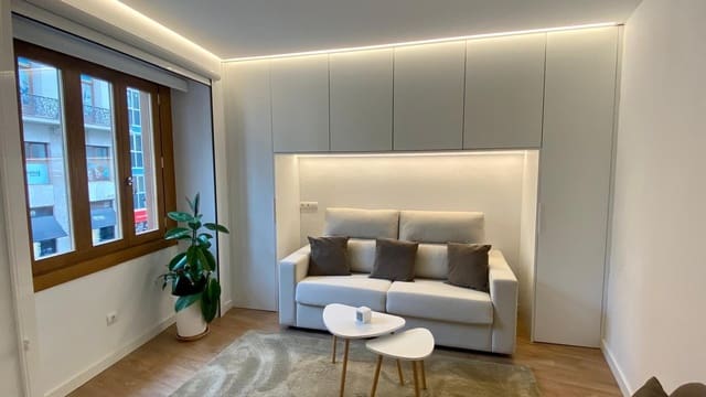 3 quarto Apartamento para arrendar em El Mercat, Valência cidade - 3 000 € (Ref: 10015634)