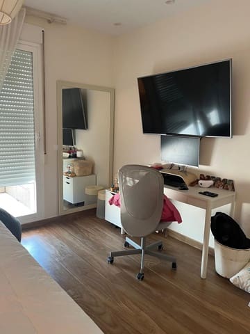 4 chambre Maison de Ville à vendre à La Pobla de Vallbona avec piscine garage - 640 000 € (Ref: 10017565)