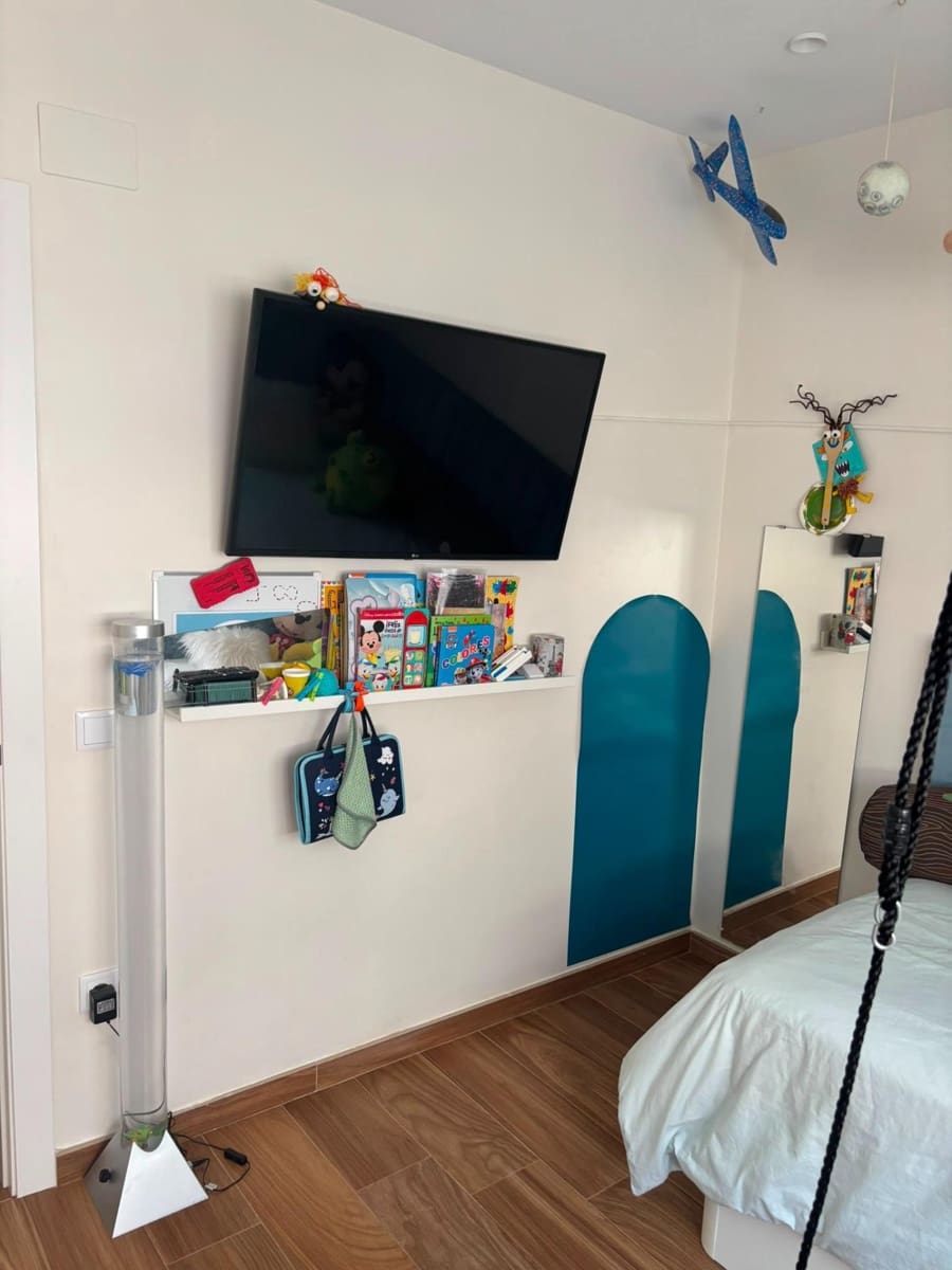 4 chambre Maison de Ville à vendre à La Pobla de Vallbona avec piscine garage - 640 000 € (Ref: 10017565)