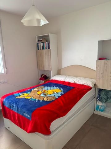 4 chambre Maison de Ville à vendre à La Pobla de Vallbona avec piscine garage - 640 000 € (Ref: 10017565)