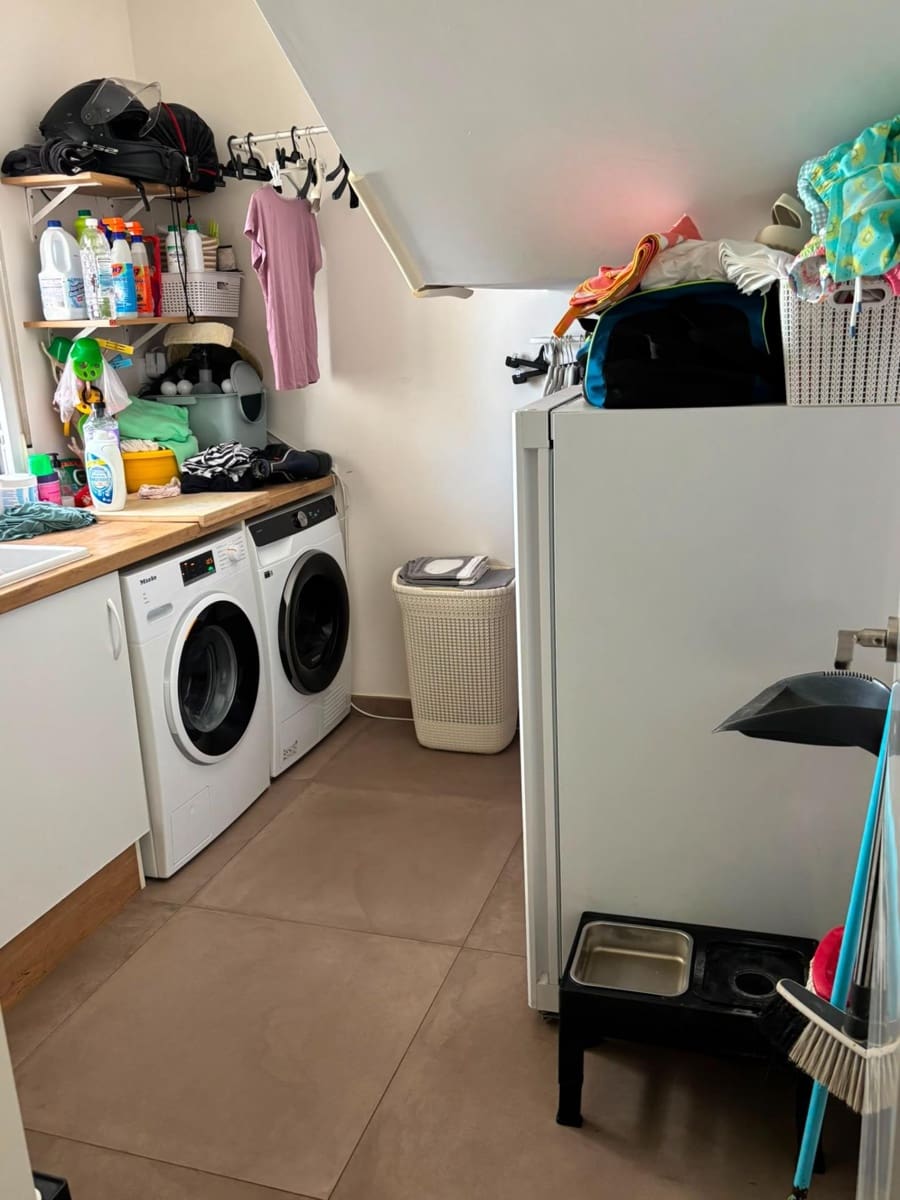 4 chambre Maison de Ville à vendre à La Pobla de Vallbona avec piscine garage - 640 000 € (Ref: 10017565)