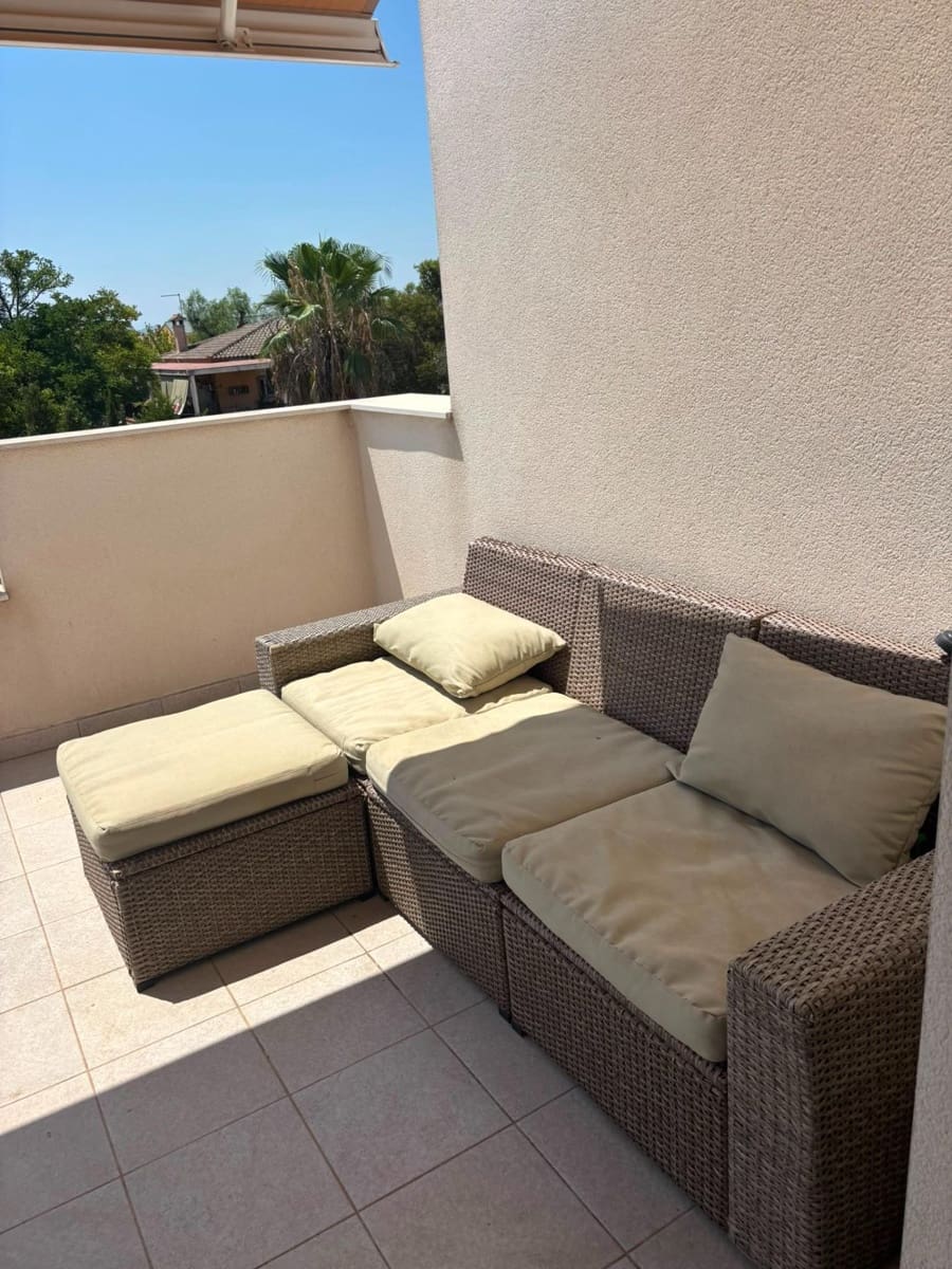 4 chambre Maison de Ville à vendre à La Pobla de Vallbona avec piscine garage - 640 000 € (Ref: 10017565)