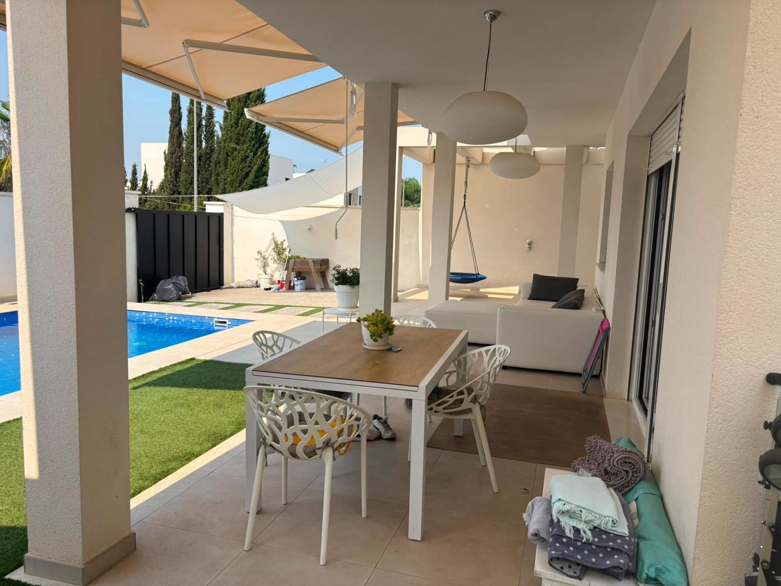 4 chambre Maison de Ville à vendre à La Pobla de Vallbona avec piscine garage - 640 000 € (Ref: 10017565)