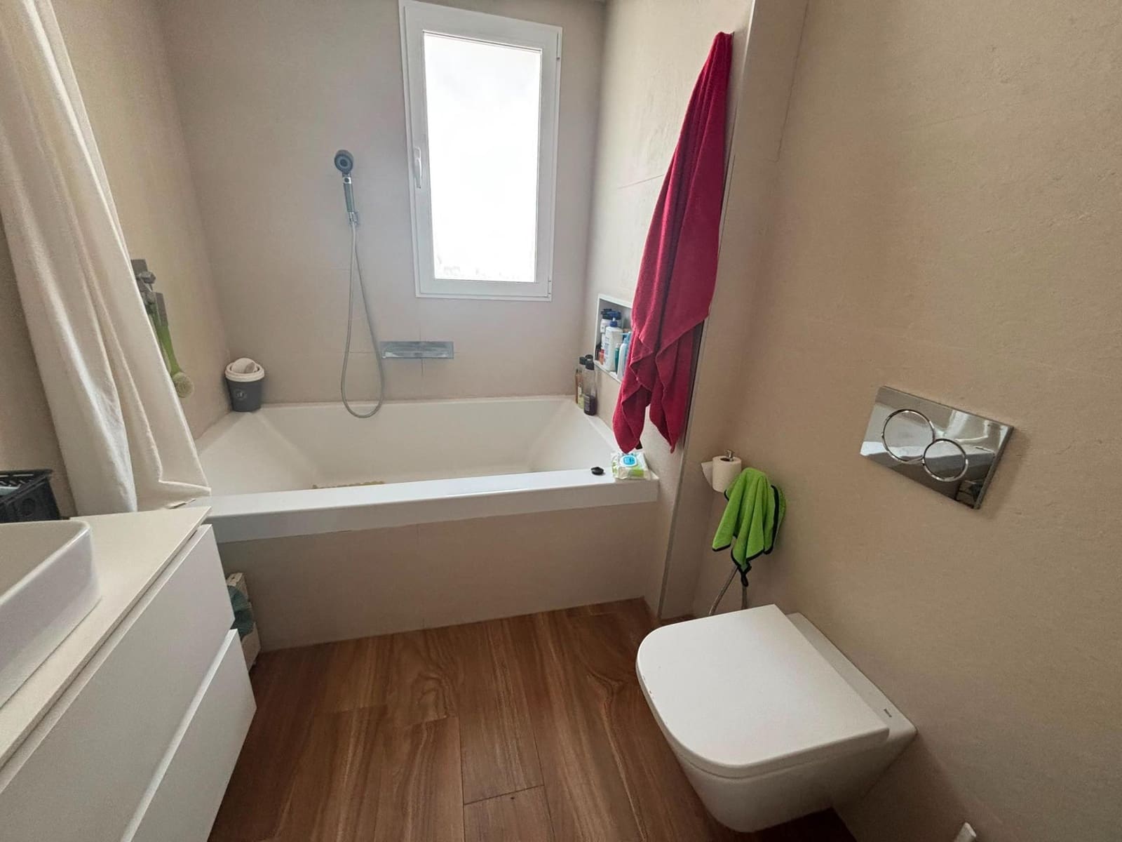 4 chambre Maison de Ville à vendre à La Pobla de Vallbona avec piscine garage - 640 000 € (Ref: 10017565)