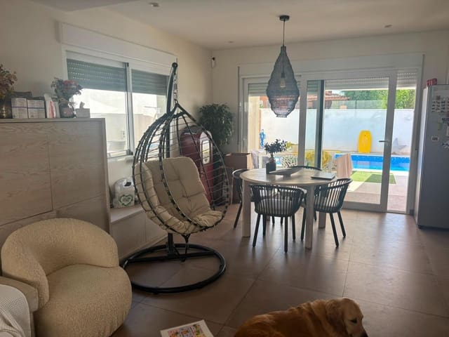 4 chambre Maison de Ville à vendre à La Pobla de Vallbona avec piscine garage - 640 000 € (Ref: 10017565)
