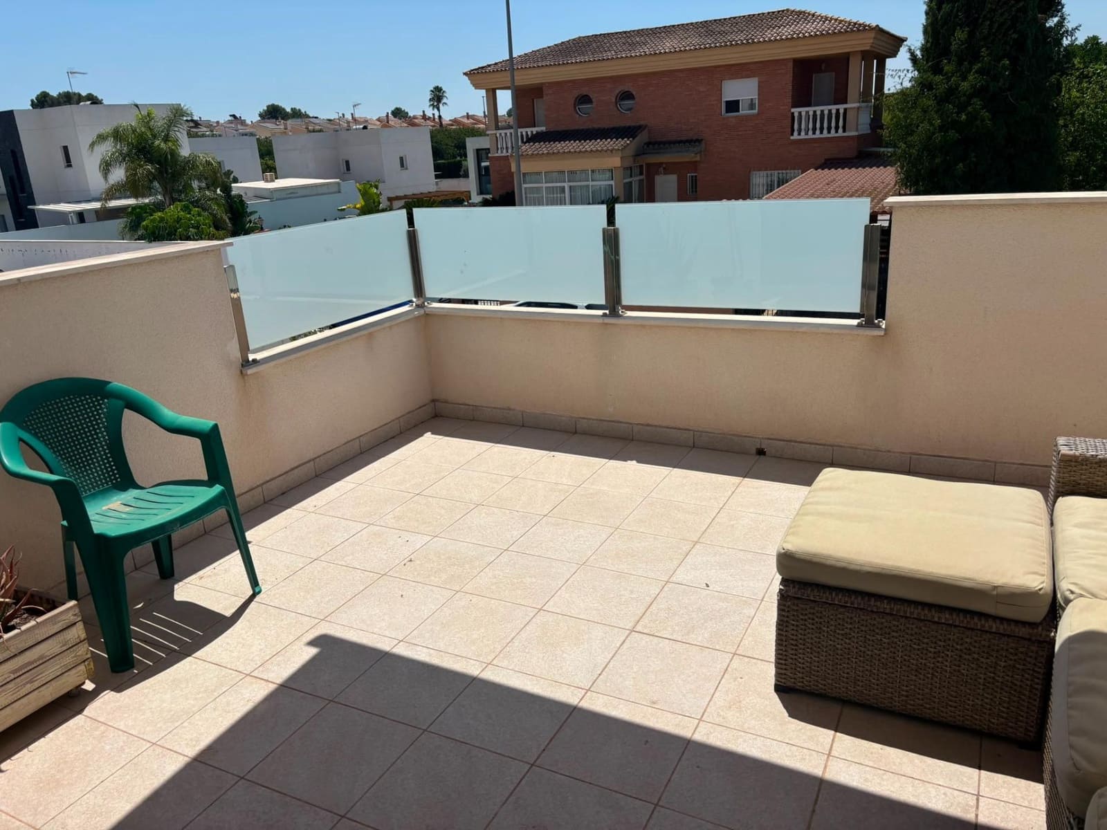 4 chambre Maison de Ville à vendre à La Pobla de Vallbona avec piscine garage - 640 000 € (Ref: 10017565)