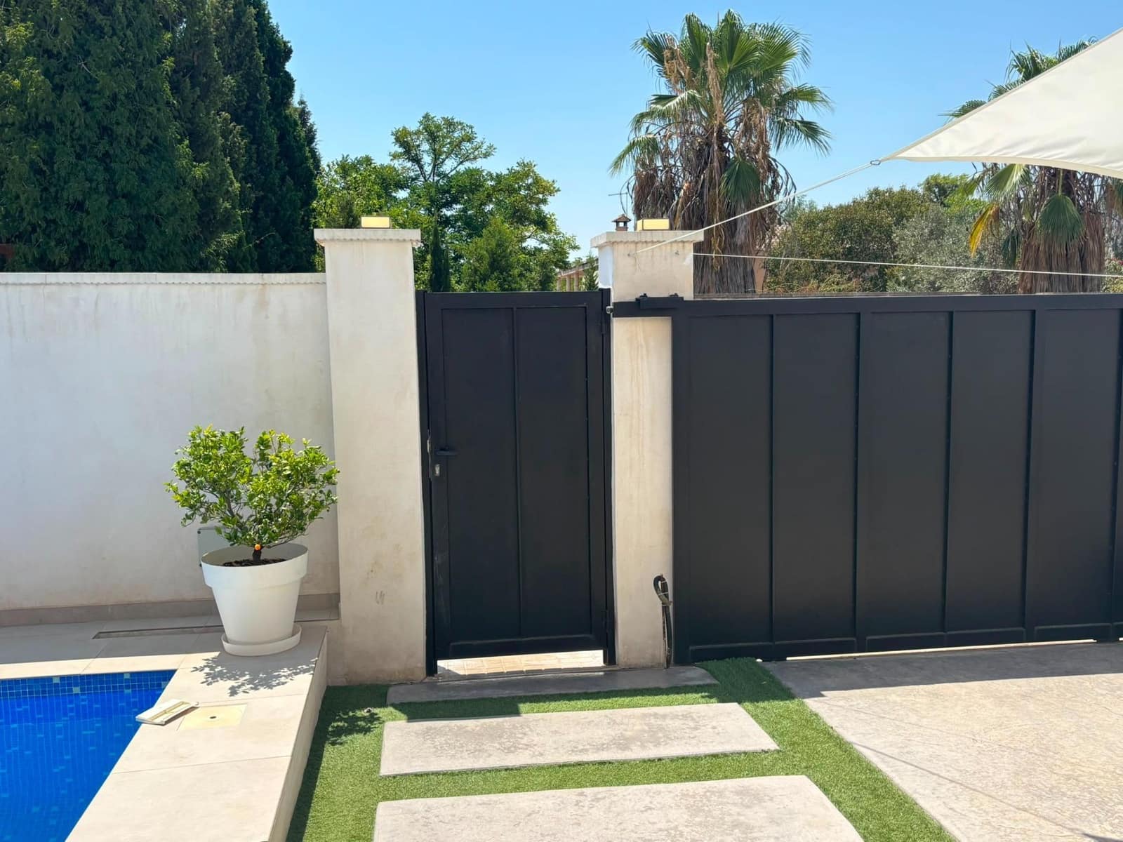 4 chambre Maison de Ville à vendre à La Pobla de Vallbona avec piscine garage - 640 000 € (Ref: 10017565)