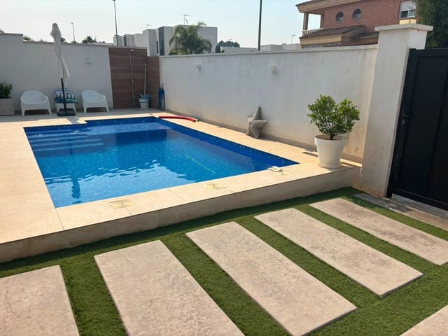 4 chambre Maison de Ville à vendre à La Pobla de Vallbona avec piscine garage - 640 000 € (Ref: 10017565)