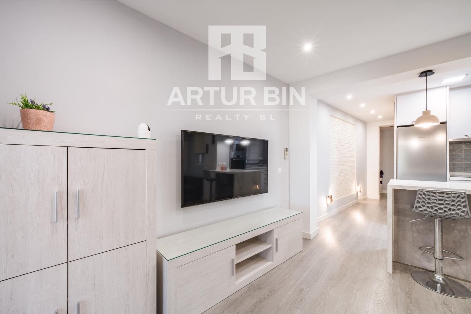 2 bedroom Flat for sale in Valencia city - € 240,000 (Ref: 10020978)