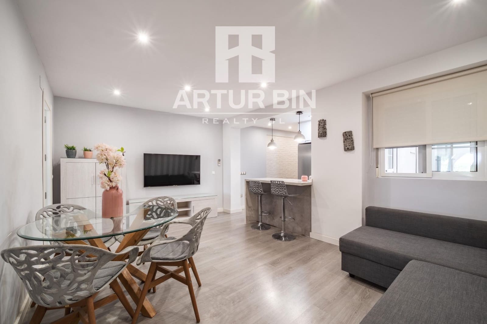 2 bedroom Flat for sale in Valencia city - € 240,000 (Ref: 10020978)