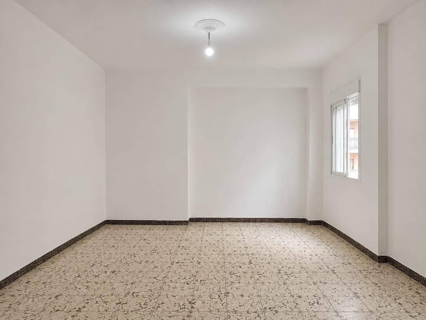 3 chambre Appartement à vendre à Alzira - 92 000 € (Ref: 10022536)