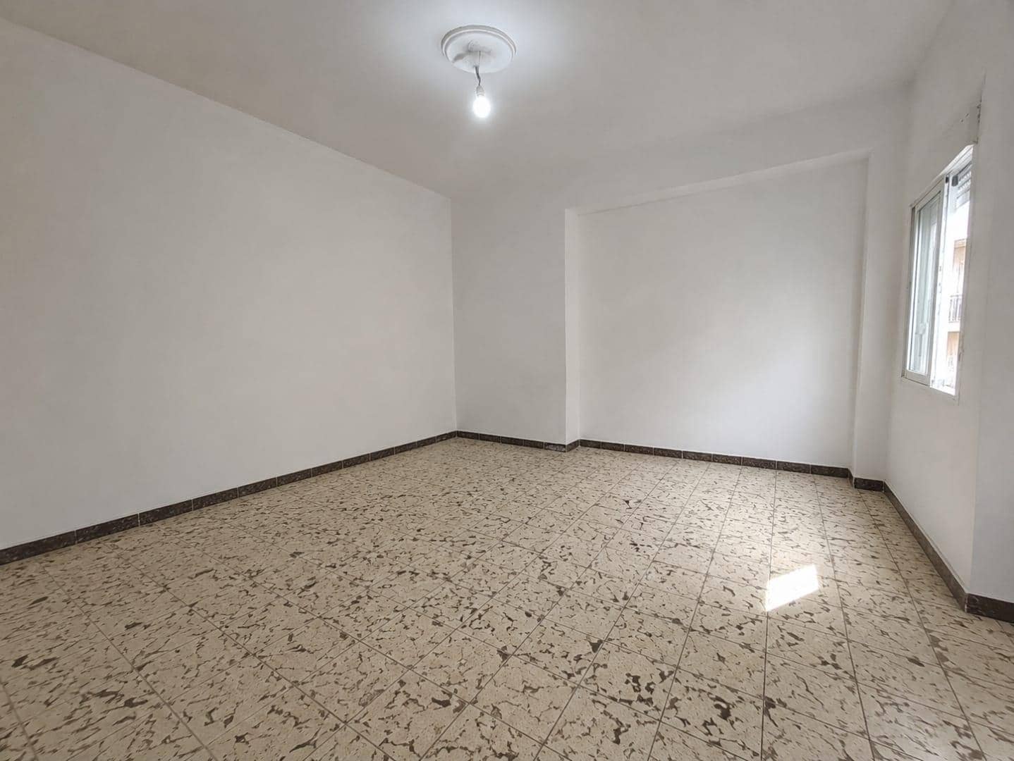 3 chambre Appartement à vendre à Alzira - 92 000 € (Ref: 10022536)