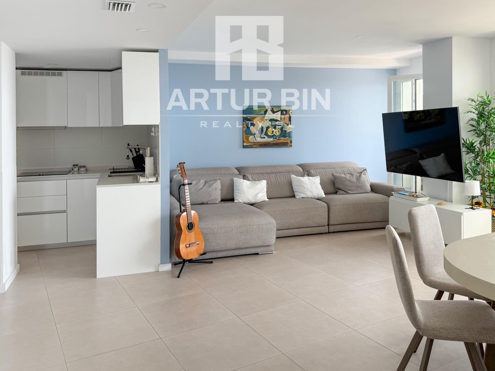 Appartement de 3 chambres à louer à Canet d'En Berenguer avec piscine garage - 2 800 € (Ref: 10022537)
