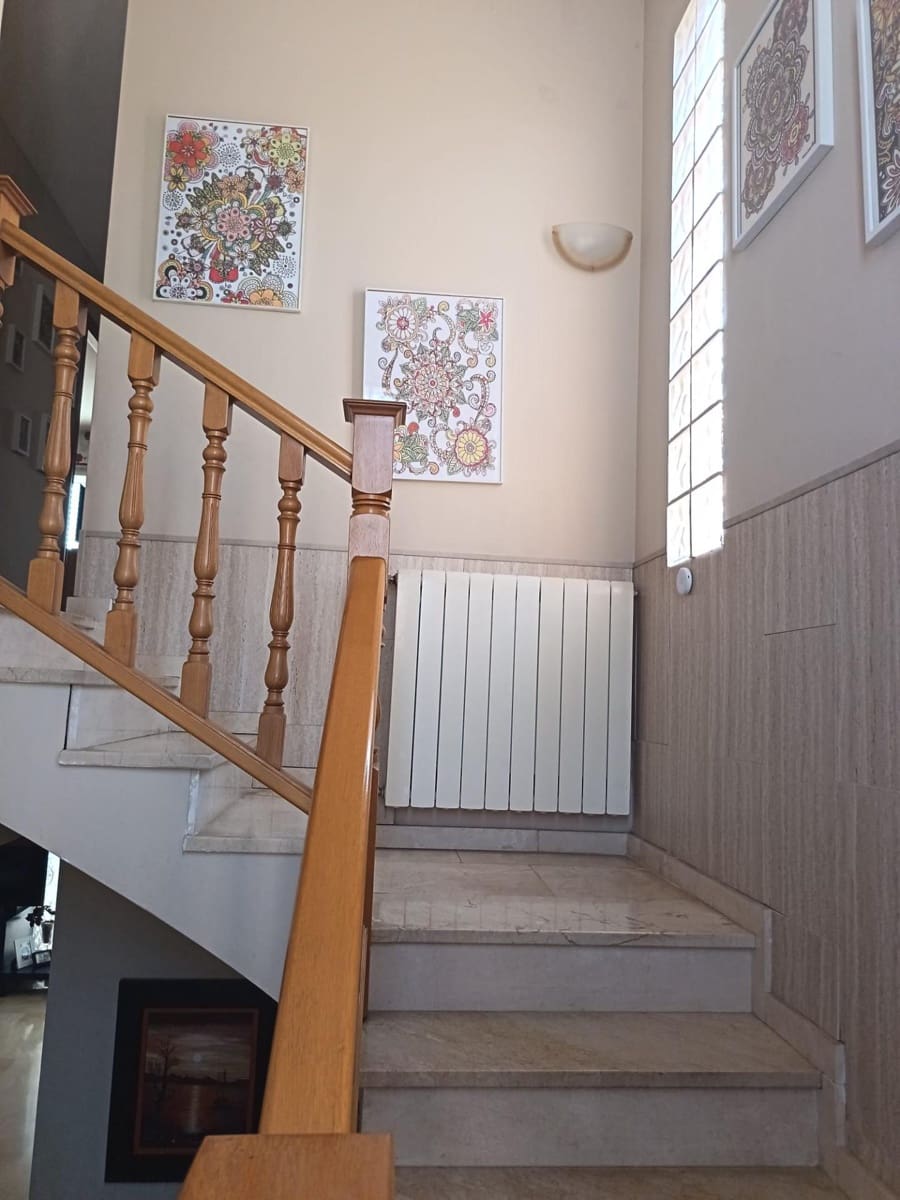 4 sovrum Villa till salu i Moncada - 450 000 € (Ref: 10024208)