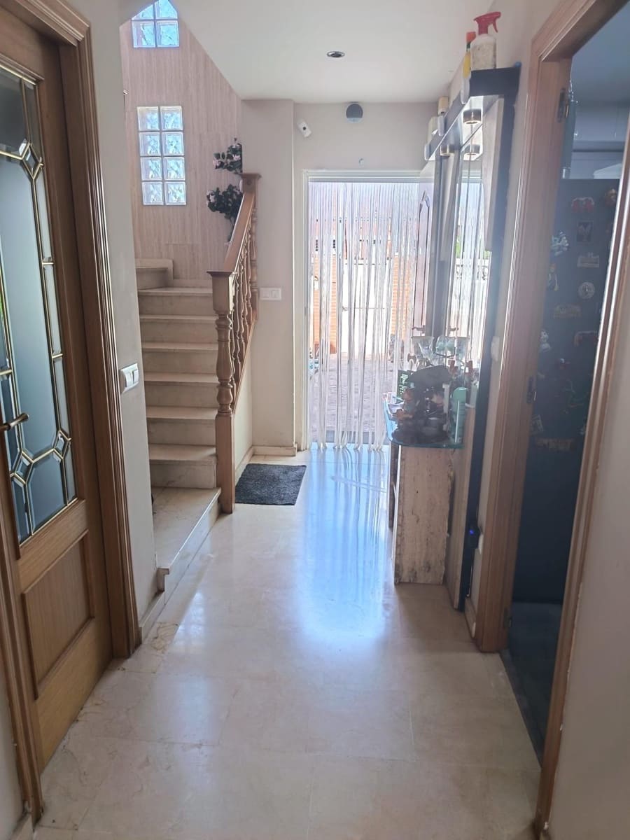 4 sovrum Villa till salu i Moncada - 450 000 € (Ref: 10024208)