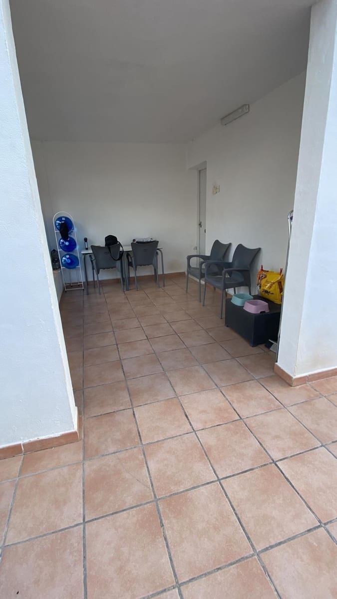 3 sovrum Villa till salu i La Pobla de Vallbona med pool garage - 350 000 € (Ref: 10025675)