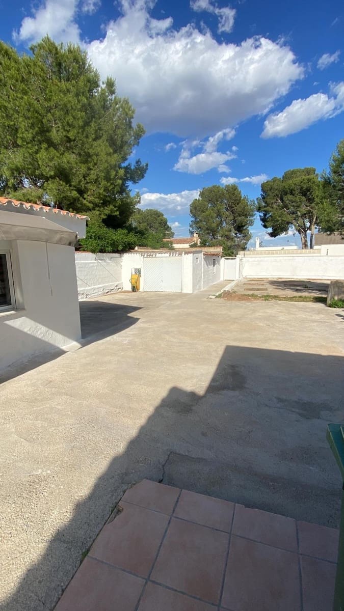 3 sovrum Villa till salu i La Pobla de Vallbona med pool garage - 350 000 € (Ref: 10025675)