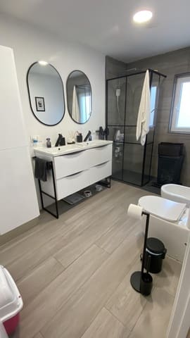 3 sovrum Villa till salu i La Pobla de Vallbona - 350 000 € (Ref: 10025675)