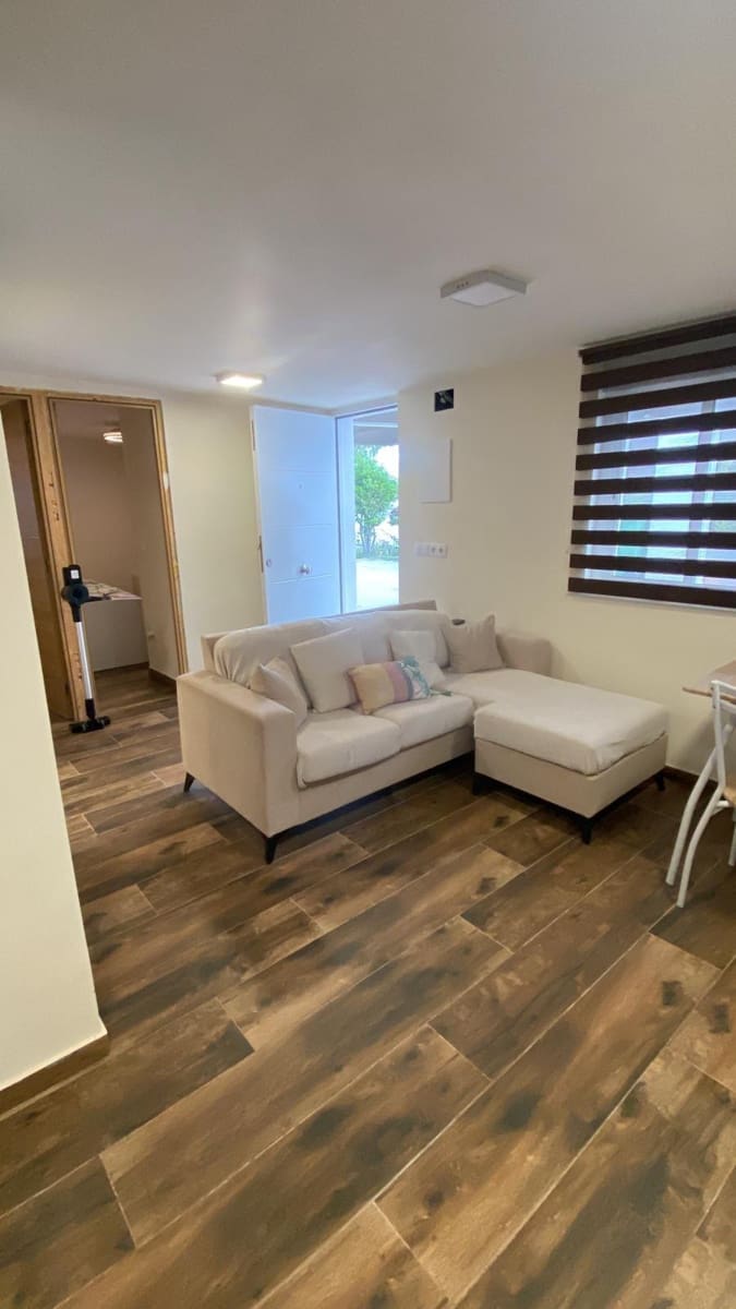 3 sovrum Villa till salu i La Pobla de Vallbona med pool garage - 350 000 € (Ref: 10025675)