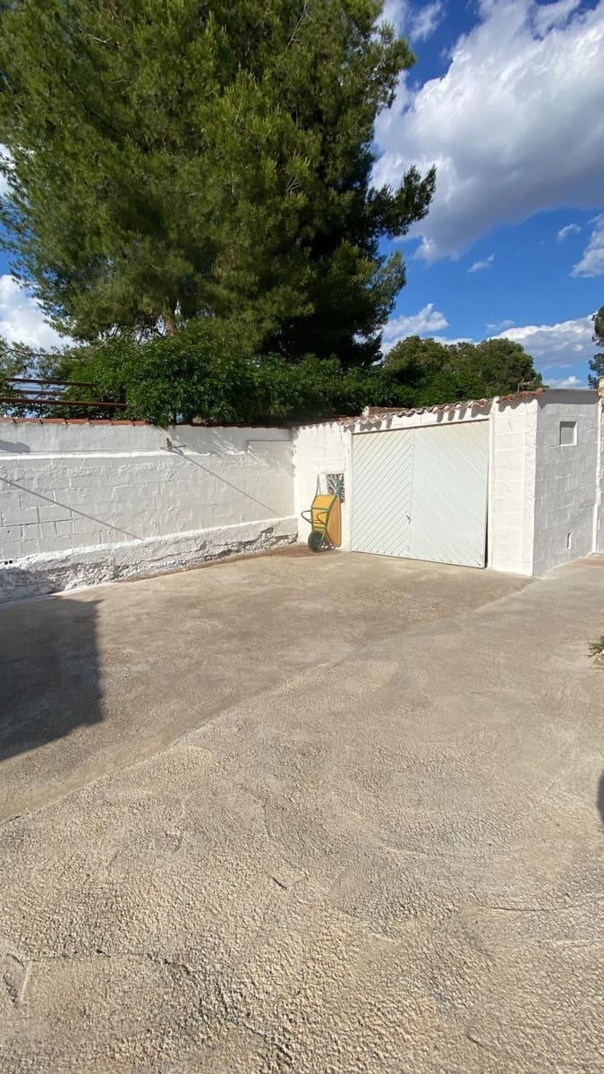 3 sovrum Villa till salu i La Pobla de Vallbona med pool garage - 350 000 € (Ref: 10025675)
