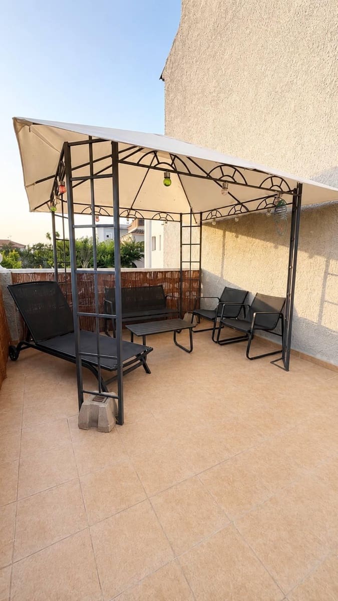 5 makuuhuone Omakotitalo vuokrattavana paikassa Sueca mukana 
autotalli - 1 600 € (Ref: 10035440)