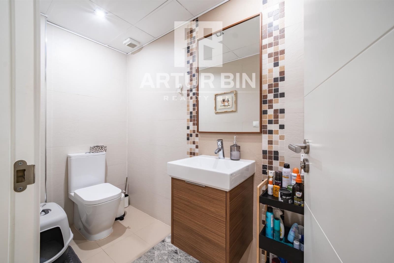 4 slaapkamer Rijtjeshuis te koop in Paterna met zwembad garage - € 790.000 (Ref: 10049365)