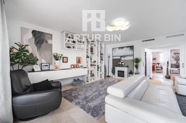 4 soveværelse Rækkehus til salg i Casas Verdes, Paterna med swimmingpool garage - € 790.000 (Ref: 10049365)