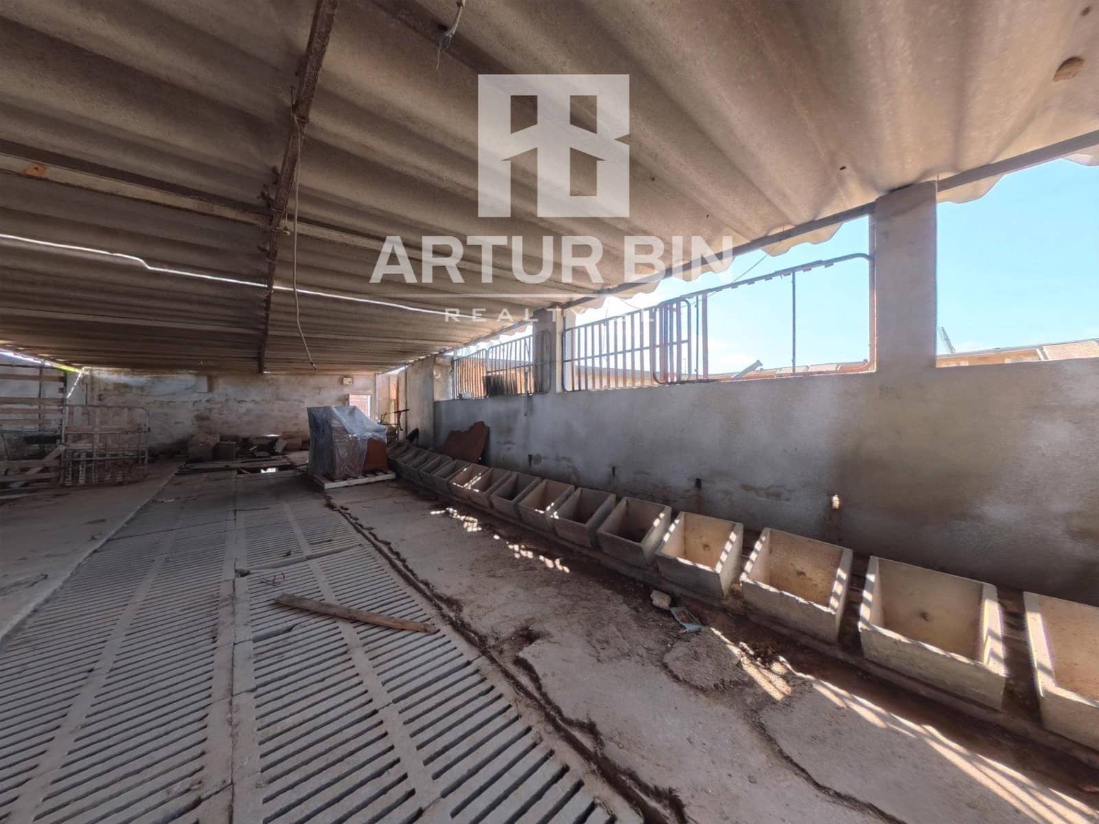 Comercial para arrendar em Alaquas - 300 € (Ref: 10067995)