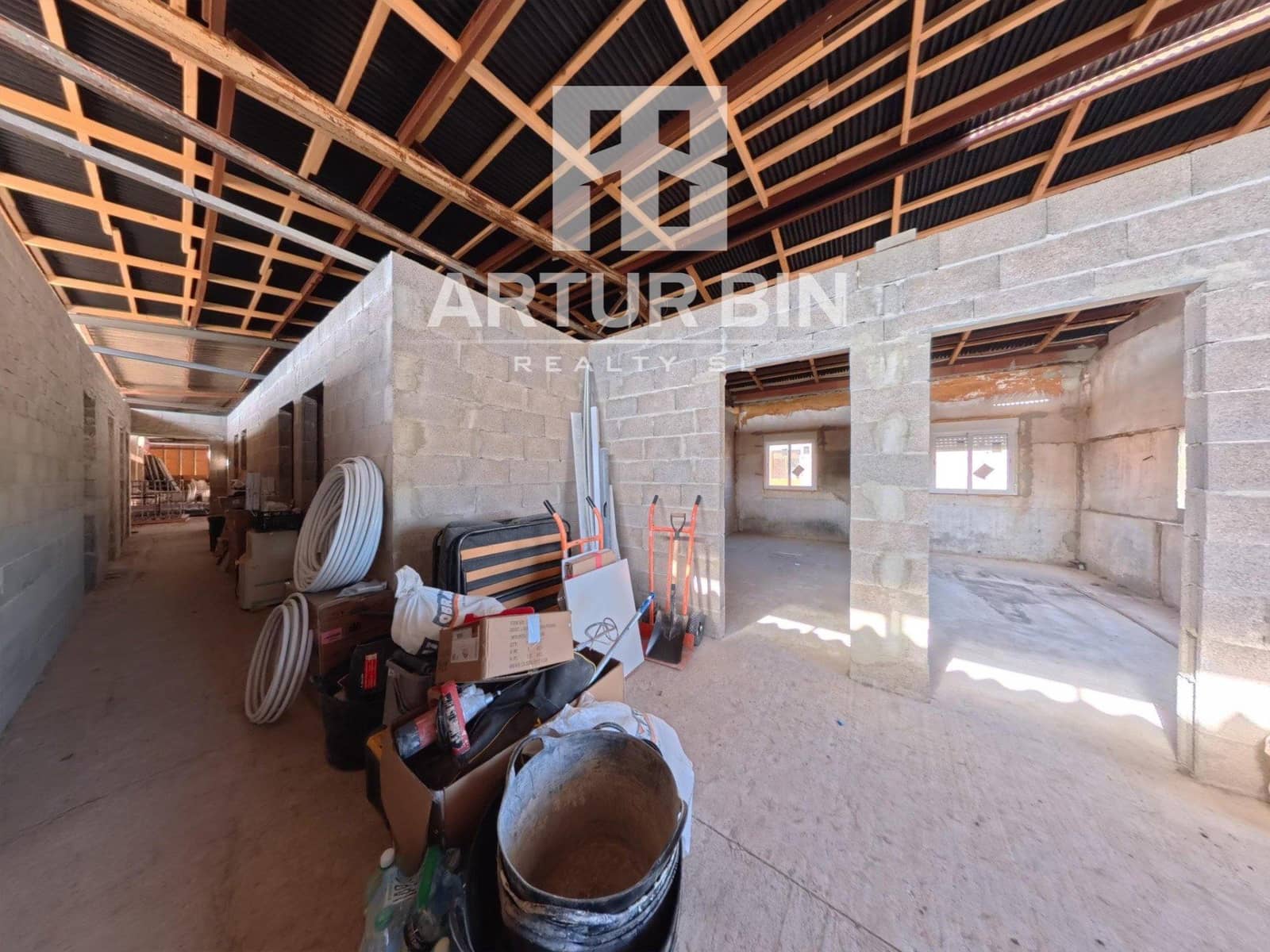 Comercial para arrendar em Alaquas - 300 € (Ref: 10067995)