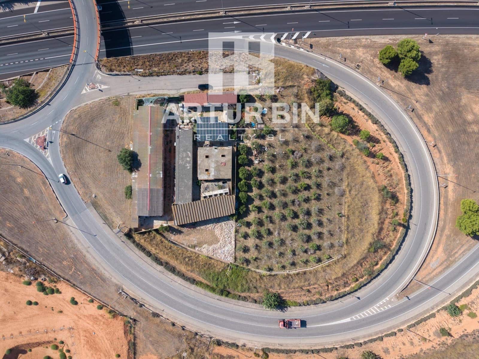 Comercial para arrendar em Alaquas - 300 € (Ref: 10067995)