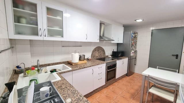 4 sovrum Radhus till salu i Puçol med garage - 365 000 € (Ref: 10076477)