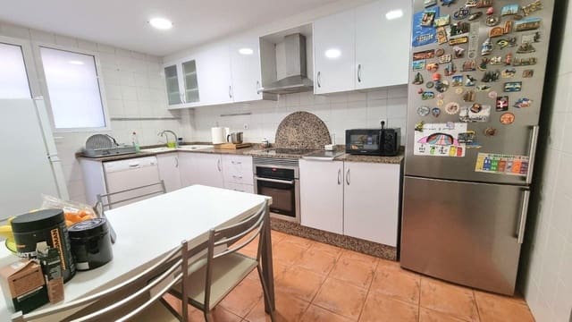 4 sovrum Radhus till salu i Puçol med garage - 365 000 € (Ref: 10076477)