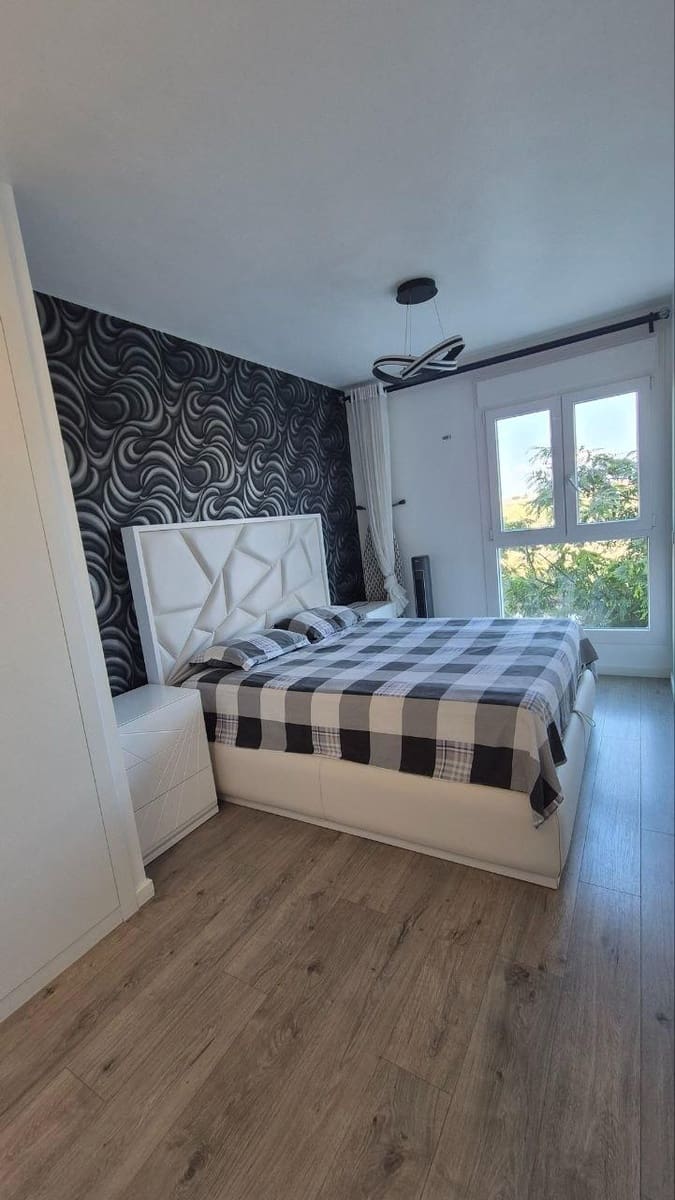 2 sypialnia Mieszkanie do wynajęcia w Miasto Walencja z basenem garażem - 1 600 € (Ref: 10078429)