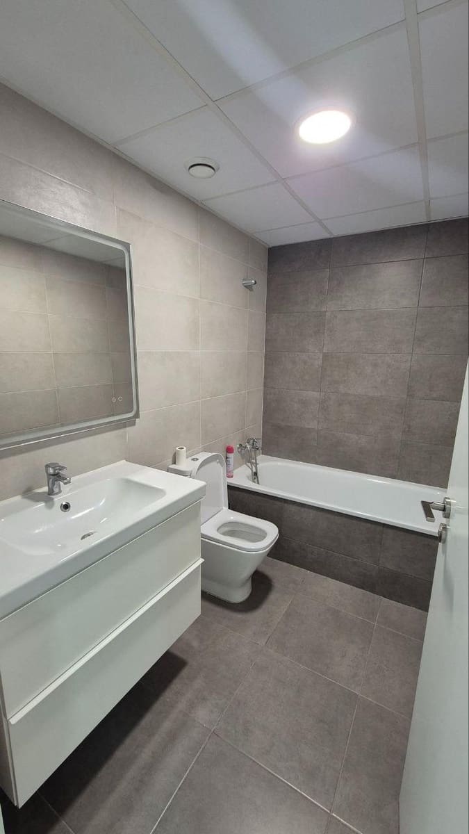2 sypialnia Mieszkanie do wynajęcia w Miasto Walencja z basenem garażem - 1 600 € (Ref: 10078429)