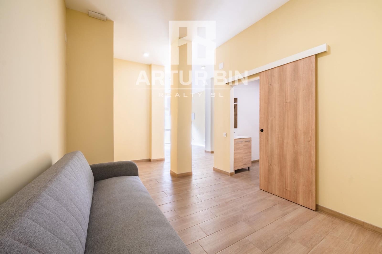 Gewerbe zu vermieten in Valencia Stadt - 1.200 € (Ref: 10094747)