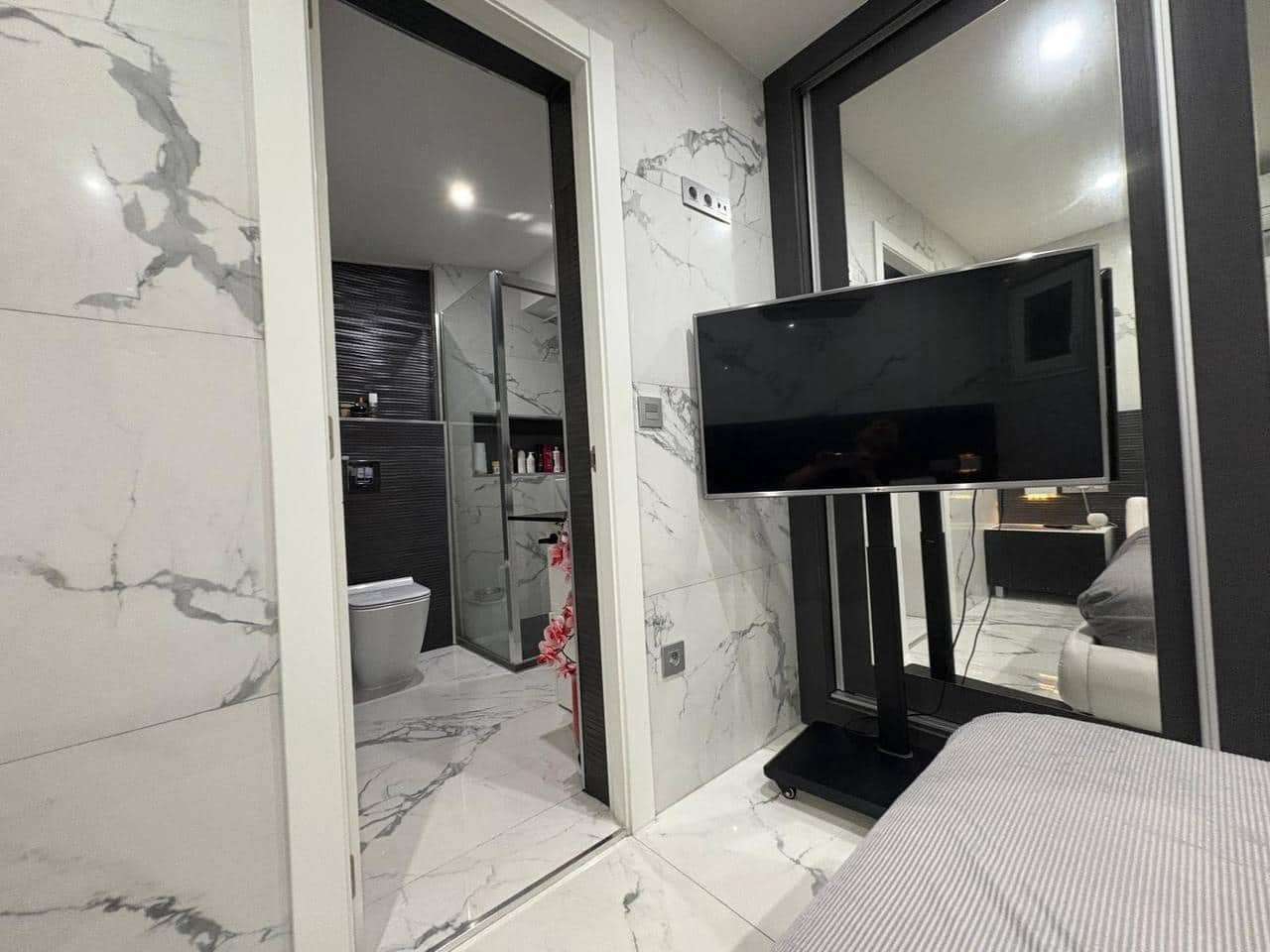 3 bedroom Flat for sale in Valencia city - € 398,000 (Ref: 10098467)