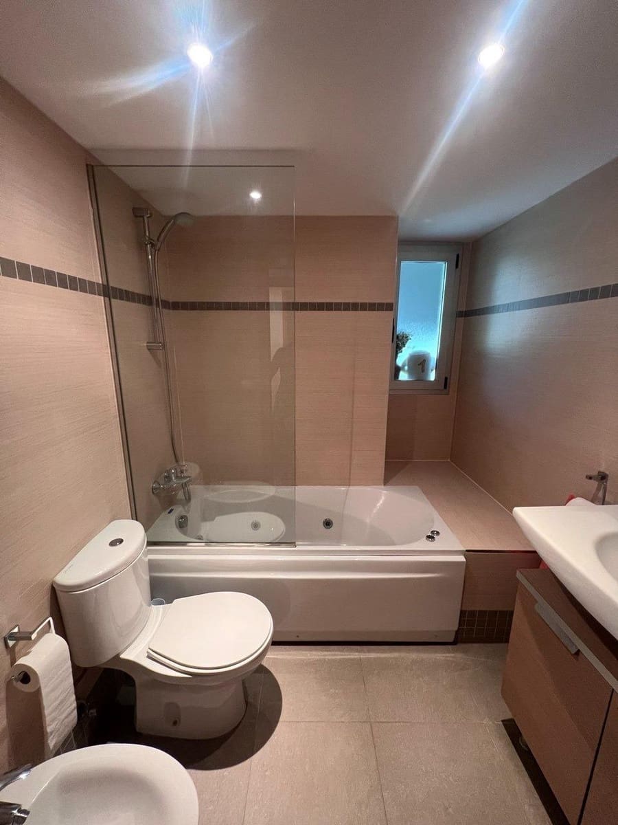 Piso de 2 habitaciones en València ciudad en venta con piscina - 430.000 € (Ref: 10100232)