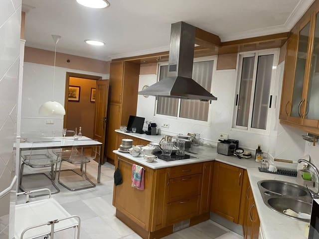 Piso de 4 habitaciones en Sant Francesc, València ciudad en venta - 780.000 € (Ref: 10102676)