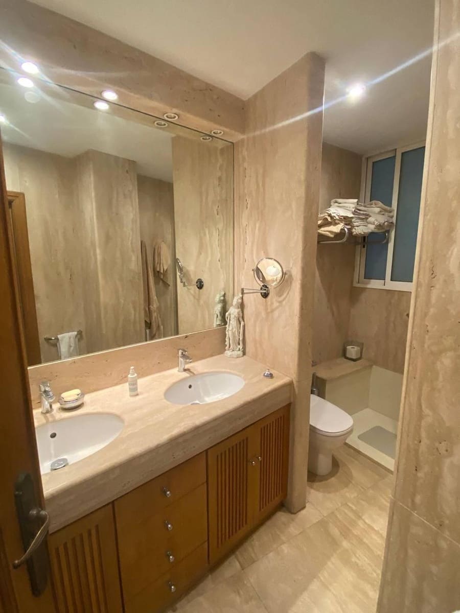 Piso de 4 habitaciones en València ciudad en venta - 780.000 € (Ref: 10102676)