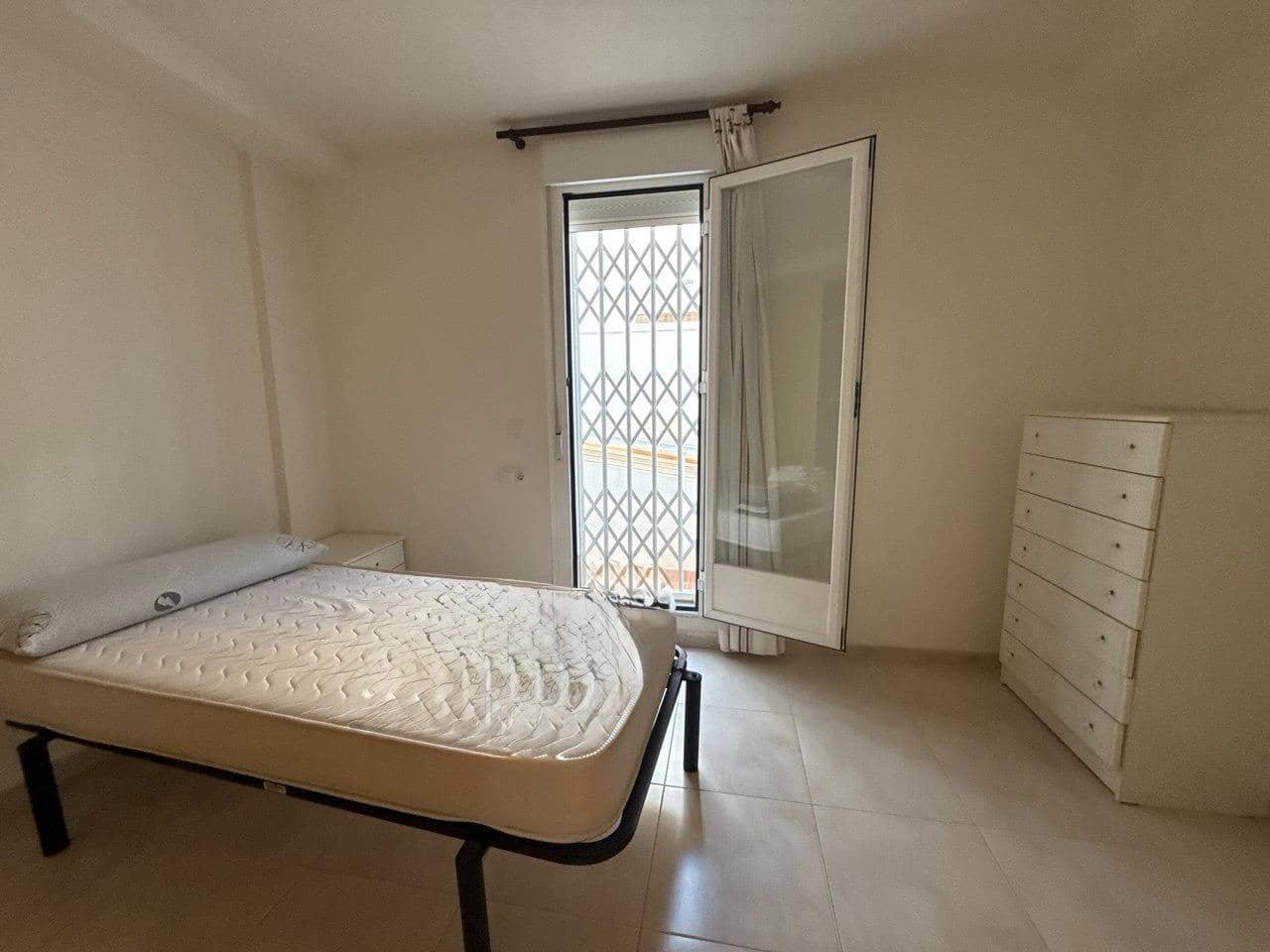 3 Zimmer Reihenhaus zu vermieten in Chilches mit Garage - 900 € (Ref: 10109753)