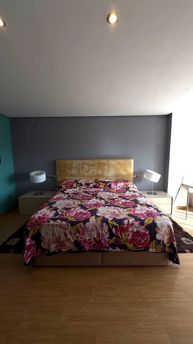 Appartement de 3 chambres à louer à Playa de San Juan avec piscine garage - 1 900 € (Ref: 10115931)